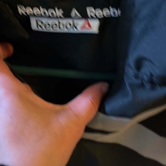 NWOT Reebok Windbreaker - Picture 4 of 5